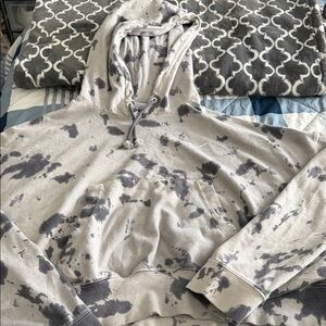 Nike Black and Gray Tie-Dye CROP Hoodie